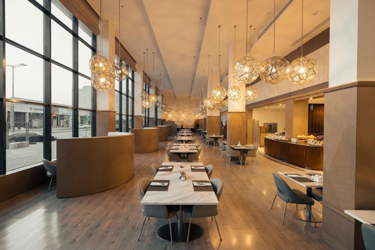 Radisson Blu Hotel, บูเรดาห์ ภายนอก รูปภาพ