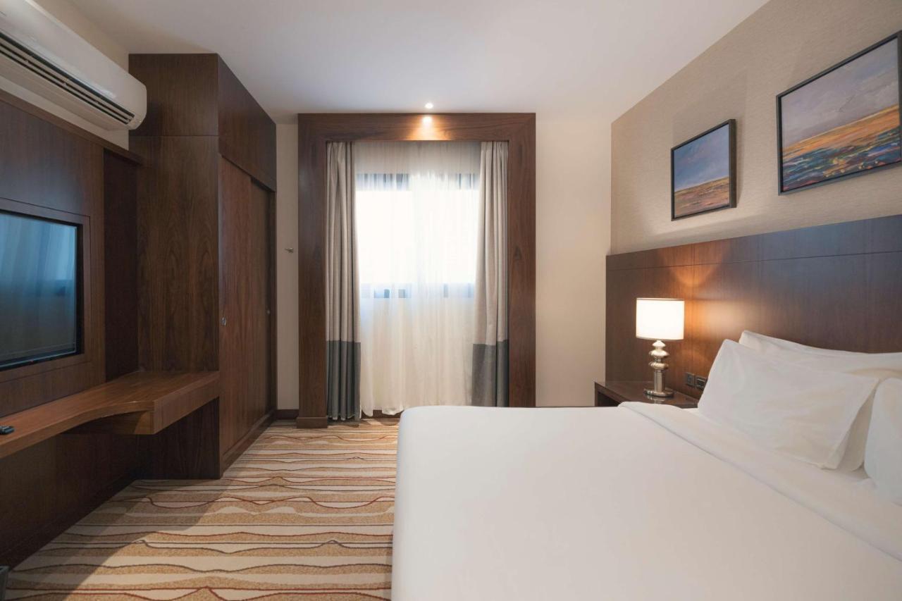 Radisson Blu Hotel, บูเรดาห์ ภายนอก รูปภาพ