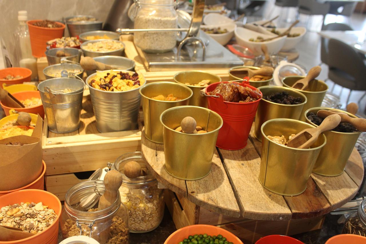 Radisson Blu Hotel, บูเรดาห์ ภายนอก รูปภาพ
